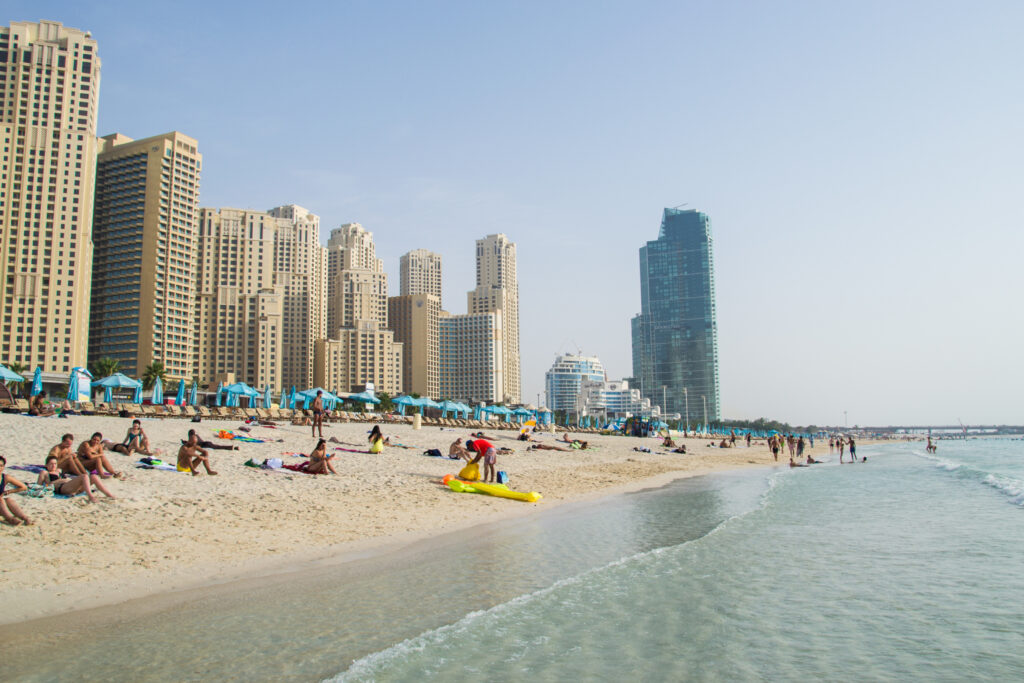 Джумейра Бич Резиденс бесплатный пляж в Дубае.